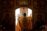 Литургия в госпитальном храме