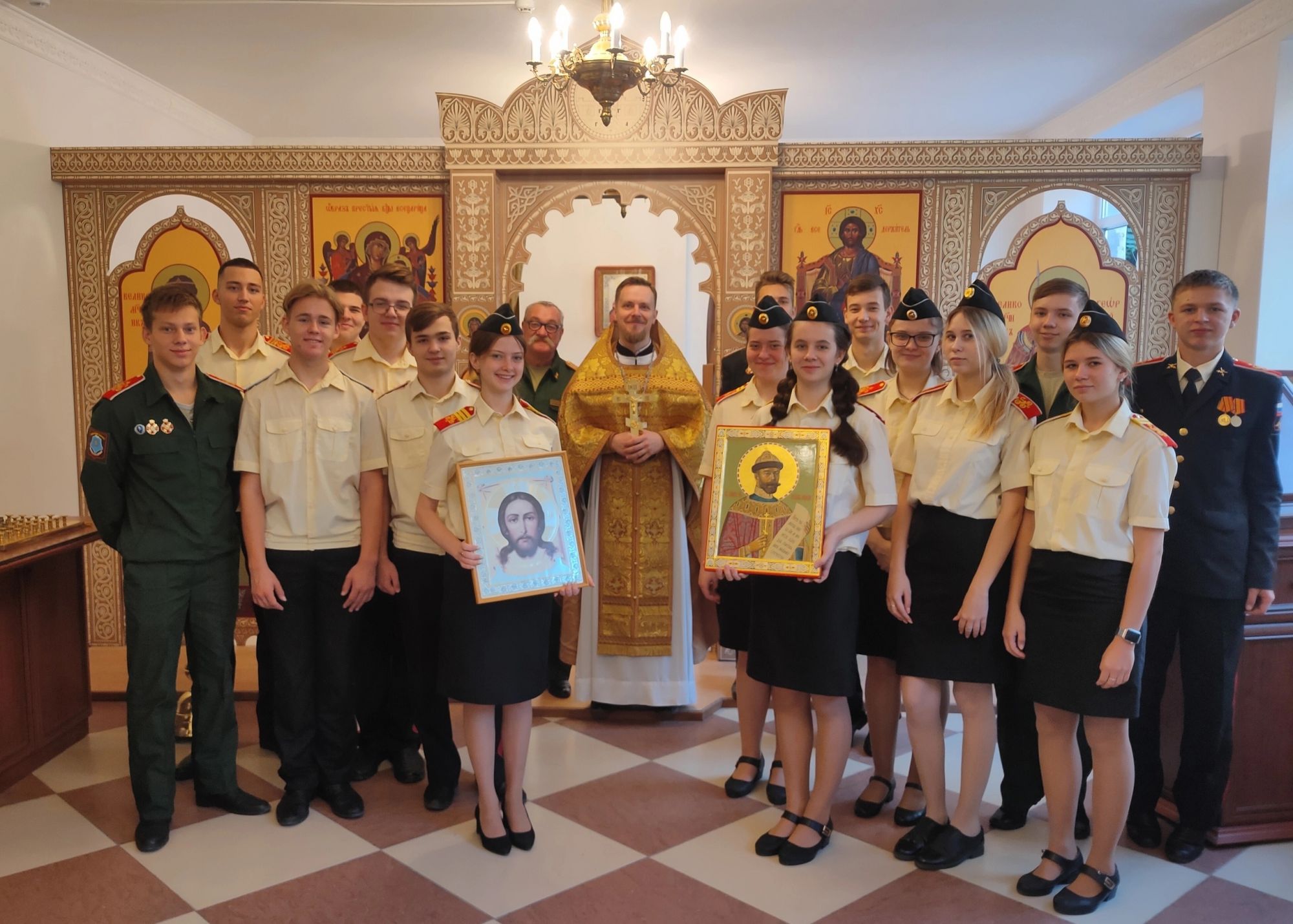 Божественная Литургия в домовом храме при кадетском корпусе ДГТУ