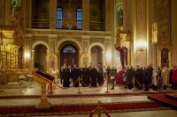 молебен с акафистом Божией Матери Донская