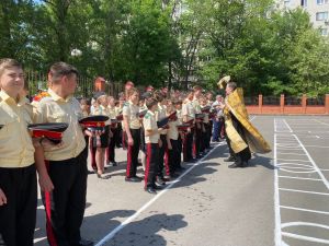 Торжественное построение