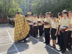 Торжественное построение