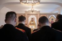 Литургия в кадетском корпусе