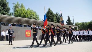 Вручение дипломов выпускникам Ростовского юридического института МВД России Вручение дипломов выпускникам Ростовского юридического института МВД России