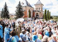 Наши паломники молились на престольном празднике Казанского храма Введенского ставропигиального мужского монастыря Оптина пустынь Наши паломники молились на престольном празднике Казанского храма Введенского ставропигиального мужского монастыря Оптина пустынь