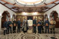 В день празднования иконы Божией Матери "Неопалимая Купина", в нашем храме перед чтимым образом был совершен молебен, который возглавил благочинный приходов Западного округа иерей Александр Литвиненко. В день празднования иконы Божией Матери "Неопалимая Купина", в нашем храме перед чтимым образом был совершен молебен, который возглавил благочинный приходов Западного округа иерей Александр Литвиненко.