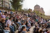 Мелодии Моцарта, Брамса, Верди, Штрауса, Легара и других классиков звучали в воскресенье в Георгиевском парке. Мелодии Моцарта, Брамса, Верди, Штрауса, Легара и других классиков звучали в воскресенье в Георгиевском парке.