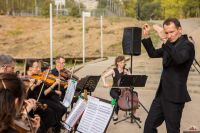 Мелодии Моцарта, Брамса, Верди, Штрауса, Легара и других классиков звучали в воскресенье в Георгиевском парке. Мелодии Моцарта, Брамса, Верди, Штрауса, Легара и других классиков звучали в воскресенье в Георгиевском парке.