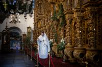 В Воскресенском войсковом соборе прошли богослужения навечерия Рождества Христова.