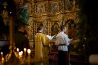 В Воскресенском войсковом соборе прошли богослужения навечерия Рождества Христова.