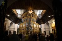 В Воскресенском войсковом соборе прошли богослужения навечерия Рождества Христова.
