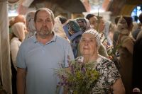 Поздравляем с праздником Святой Троицы!