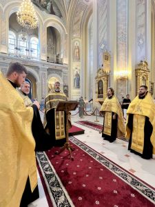 Частица честных мощей святителя Тихона