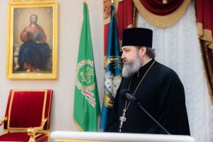 Митрополит удостоил наград благотворителей, попечителей и сотрудников прихода Митрополит удостоил наград благотворителей, попечителей и сотрудников прихода