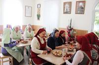 Сестры милосердия посетили Свято-Троицкий храм