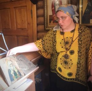 Мастер-класс по реставрации древних икон под руководством Ирины Павловны Гефдинг