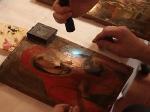 Мастер-класс по реставрации древних икон под руководством Ирины Павловны Гефдинг