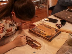 Мастер-класс по реставрации древних икон под руководством Ирины Павловны Гефдинг