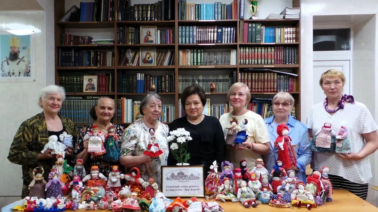 Двухгодичные курсы «Традиционная текстильная кукла»