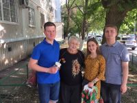 Поздравление ветеранов с праздником Великой Победы