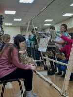 Поездка в центр плетения маскировочных сетей