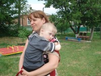 Необходимо приобрести четыре бассейна для купания детей