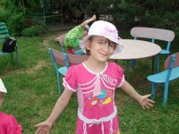 Необходимо приобрести четыре бассейна для купания детей