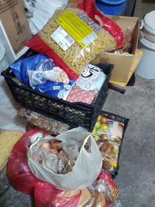 Помощь инвалидам и многодетной маме