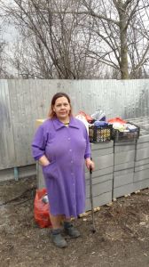 Помощь инвалидам и многодетной маме