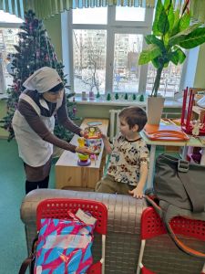 Благотворительная акция Рождественский подарок 