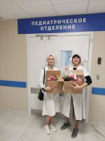 Всю пасхальную седмицу наши сестры милосердия поздравляли своих подопечных.