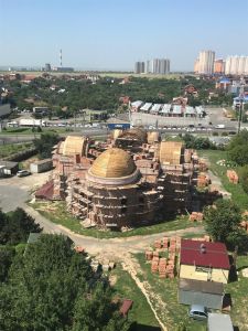 Строительство продолжается