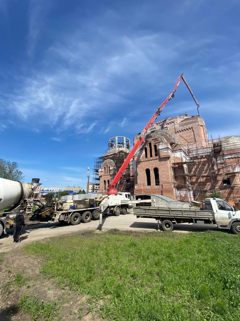 Заливка бетонного пояса в основании барабана