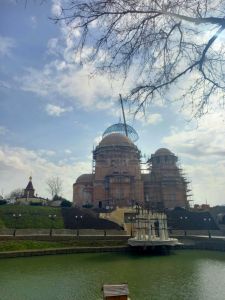 Установка каркаса для кровли