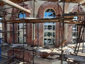 Остекление храма Святого Георгия Победоносца Остекление храма Святого Георгия Победоносца