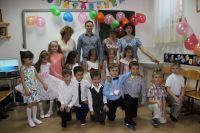 Выпускной утренник для детей старшей группы "Родничка"