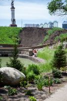 Посадка деревьев выпускниками школы