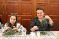 Всей общиной готовим наш храм ко встрече Богомладенца Христа! 