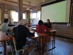 Начало занятий в школе церковной вышивки